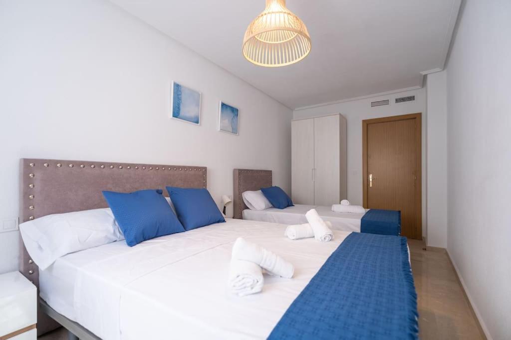 Amplio Apartamento 2 Dormitorios Cerca De La Playa Аликанте Екстериор снимка